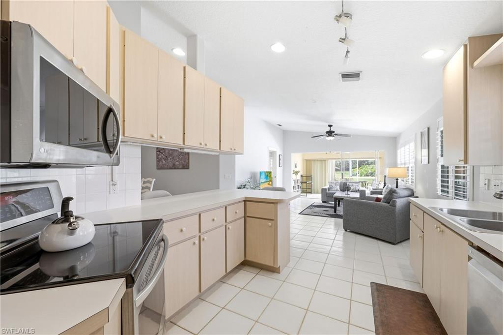 VILLAGE WALK - Residential