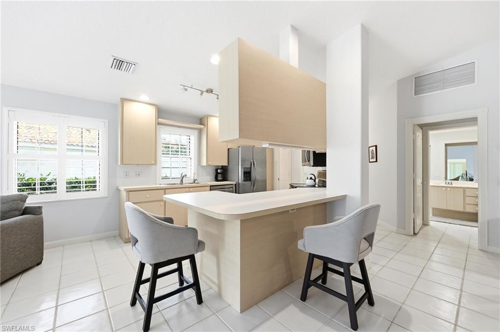 VILLAGE WALK - Residential