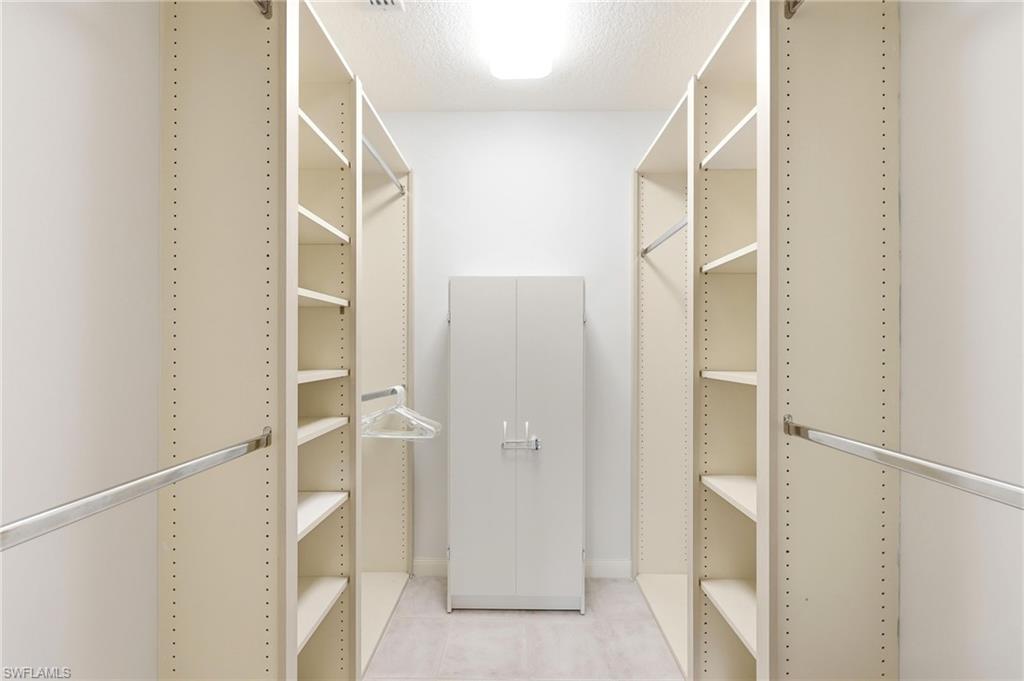 VILLAGE WALK - Residential