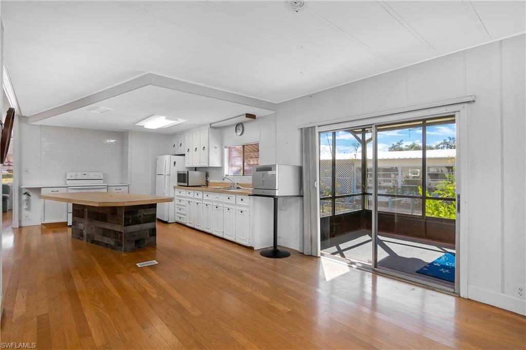 IMPERIAL BONITA ESTATES - Residential