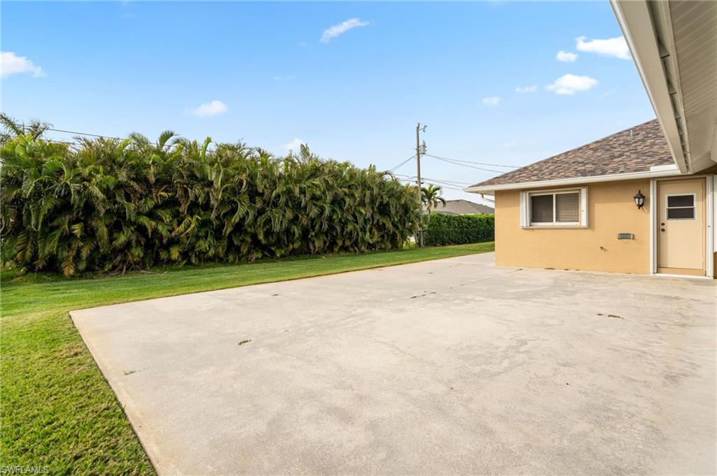 CAPE CORAL - Residential