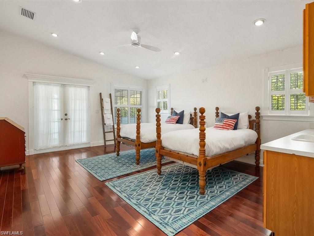 CORAL PARK - Residential