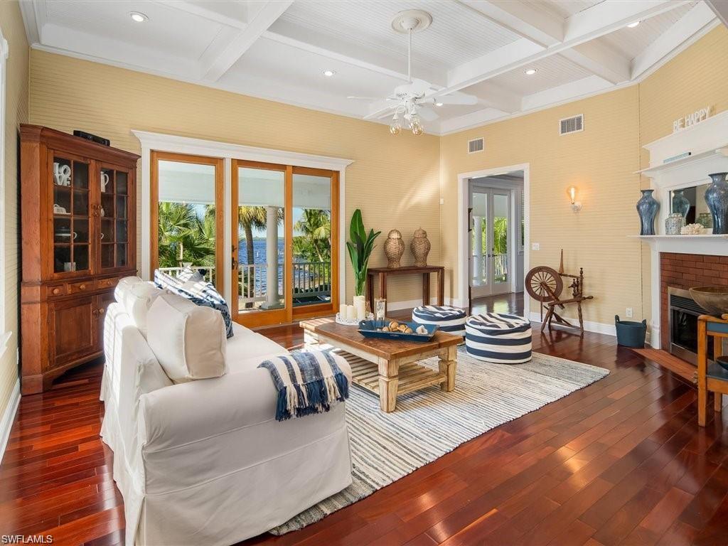 CORAL PARK - Residential