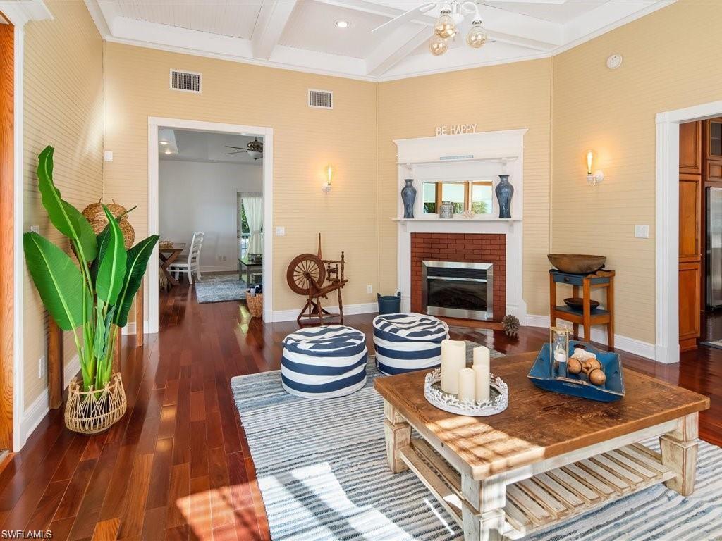 CORAL PARK - Residential