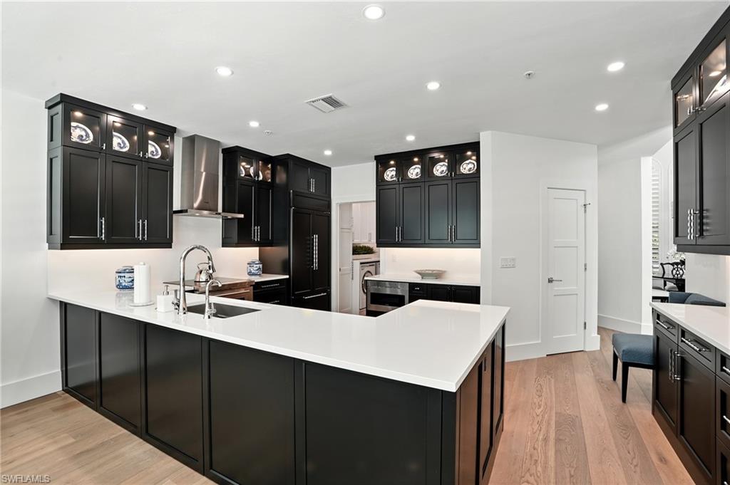 MEWS OF NAPLES - Residential