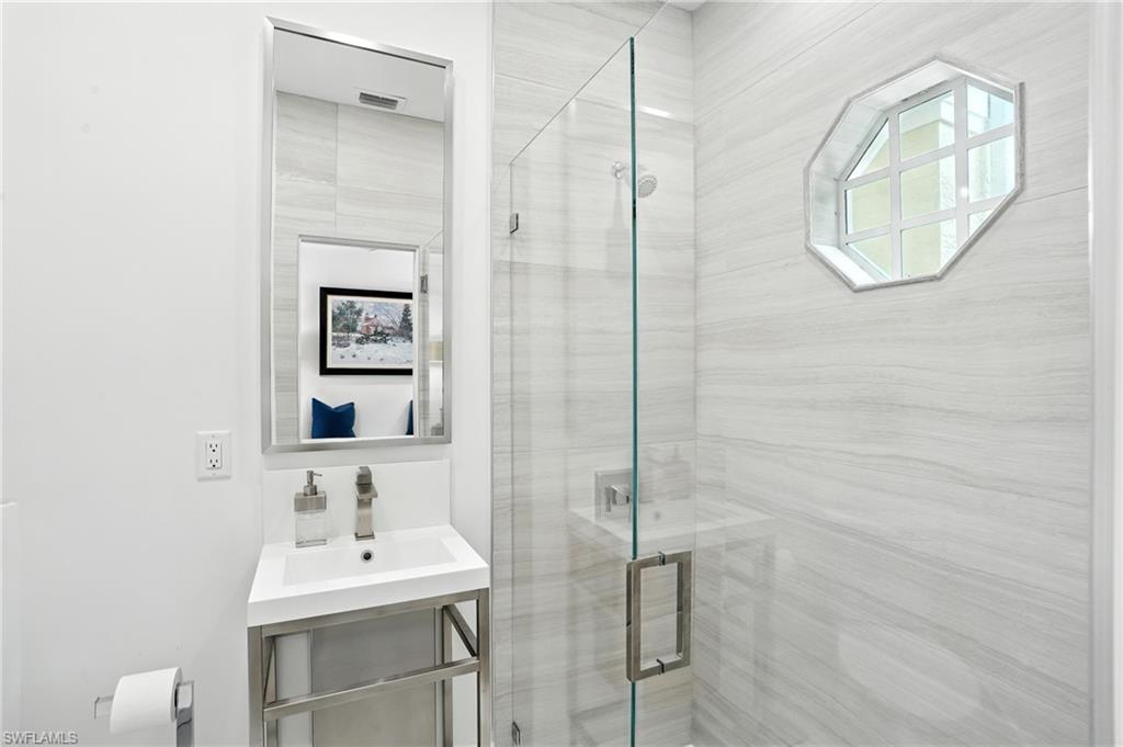 MEWS OF NAPLES - Residential