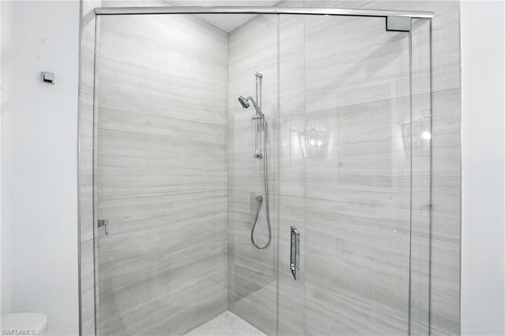 MEWS OF NAPLES - Residential