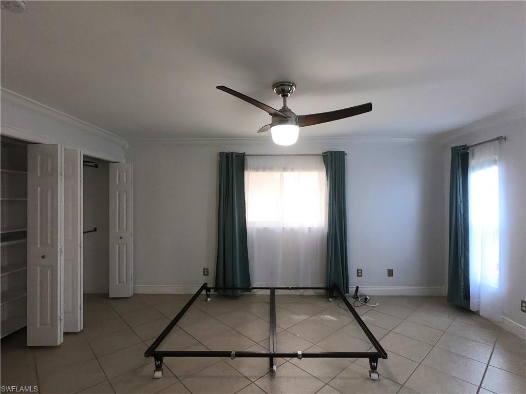 MIRROR LAKES - Residential