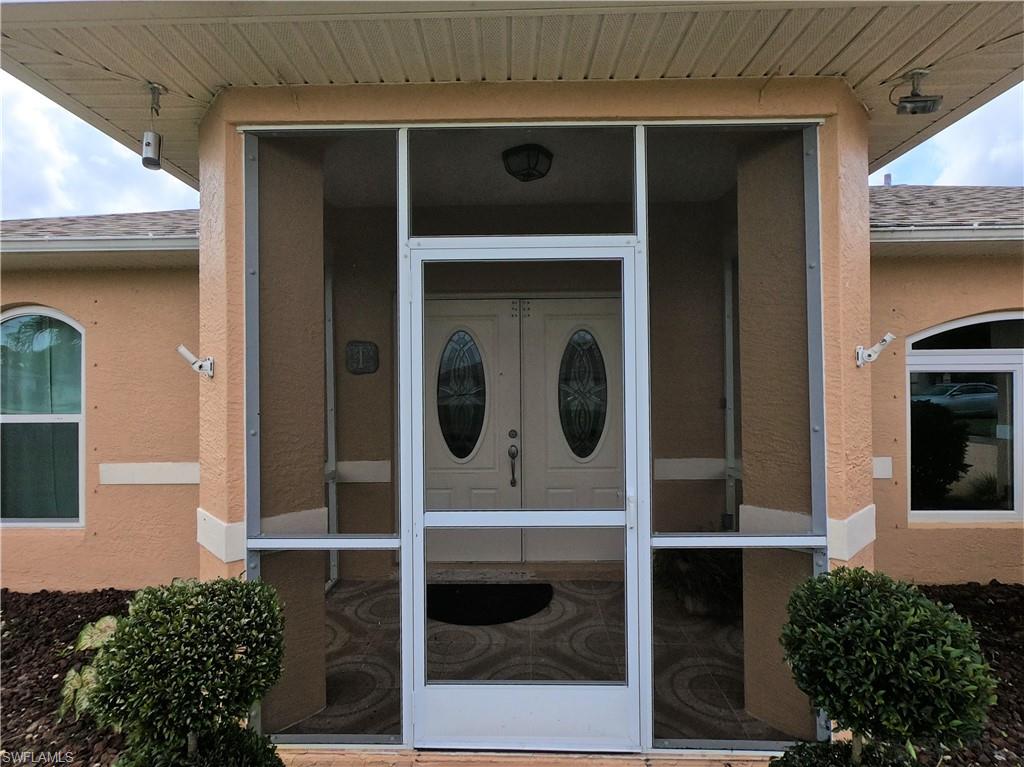 MIRROR LAKES - Residential