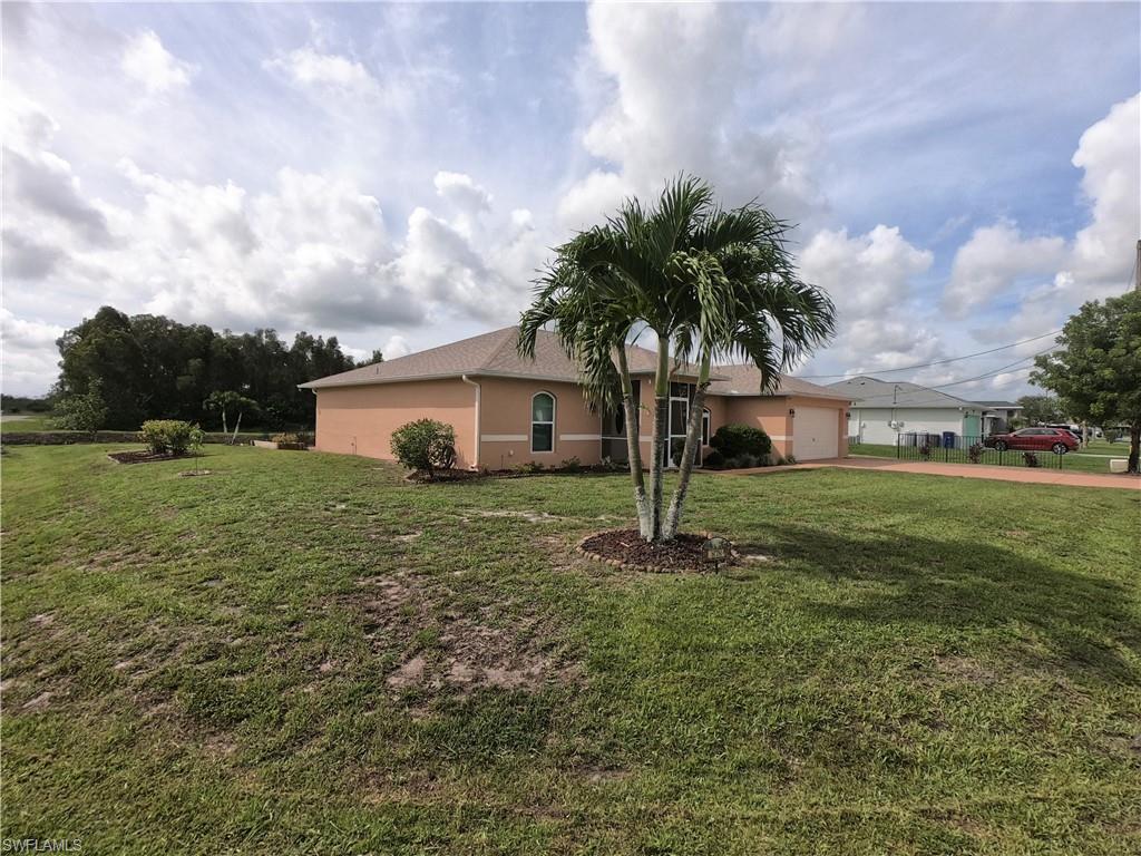 MIRROR LAKES - Residential