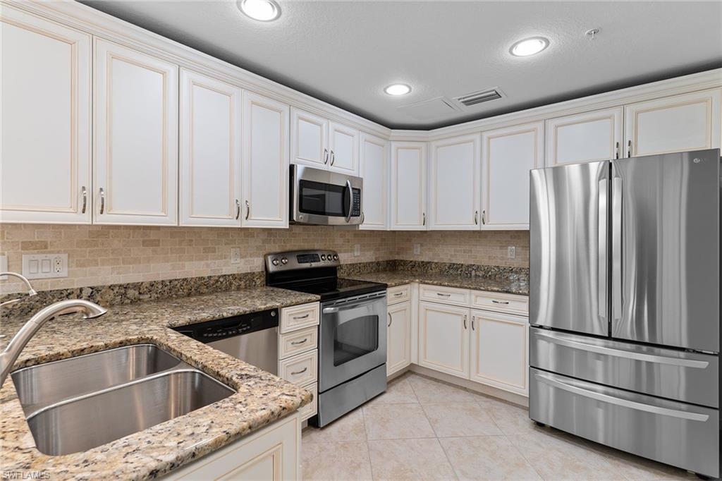 ALDEN WOODS - Residential Lease