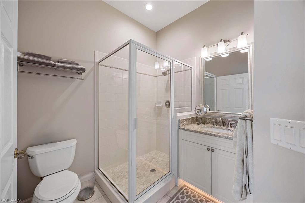 THE HAMPTONS - Residential Lease