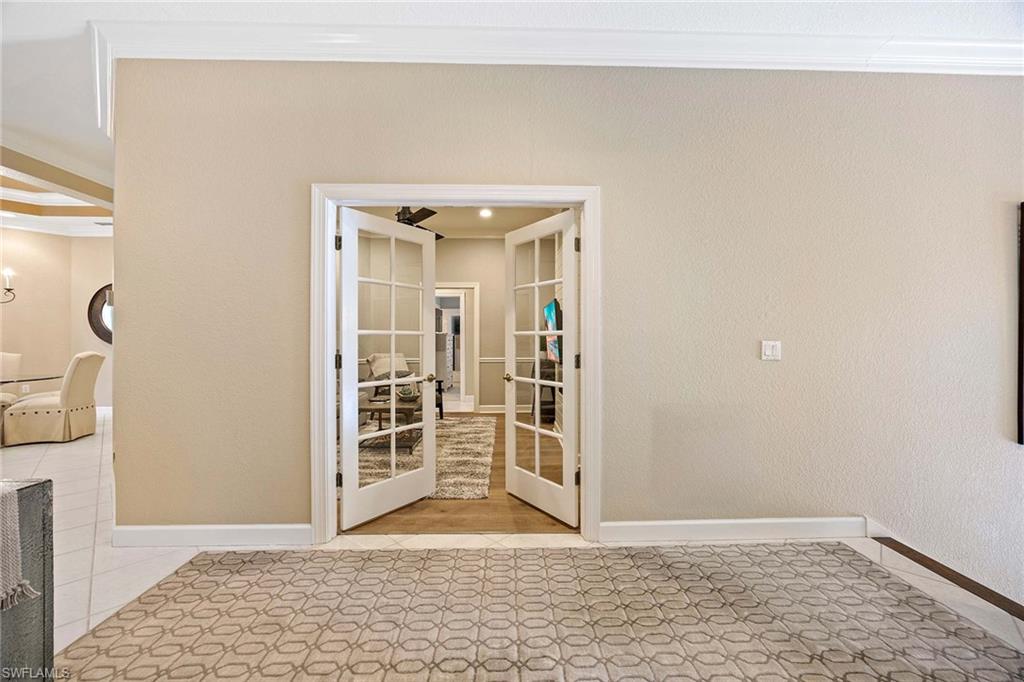 THE HAMPTONS - Residential Lease