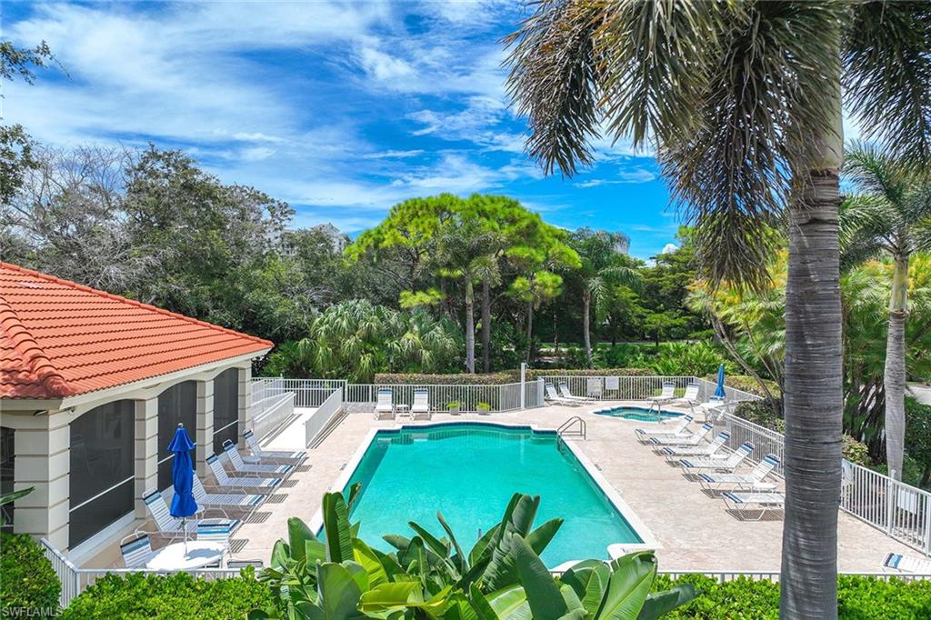 THE HAMPTONS - Residential Lease