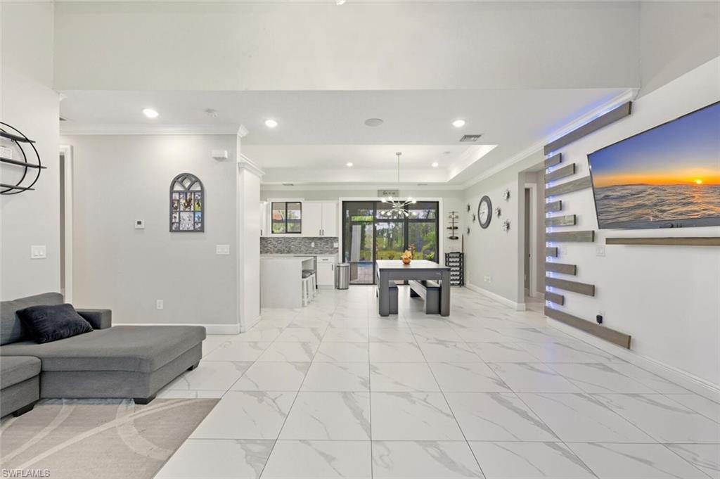 GOLDEN GATE ESTATES - Residential