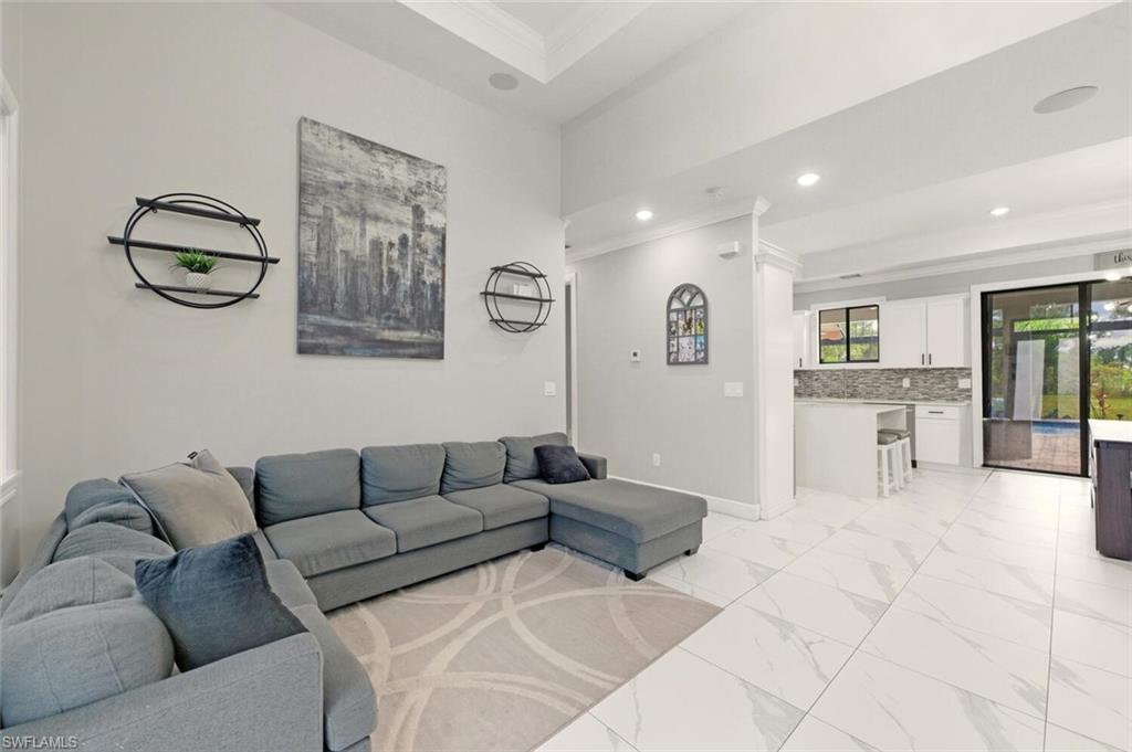 GOLDEN GATE ESTATES - Residential