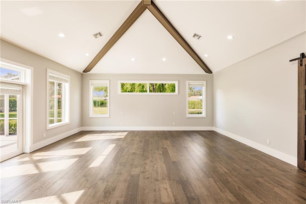 PINE RIDGE - Residential