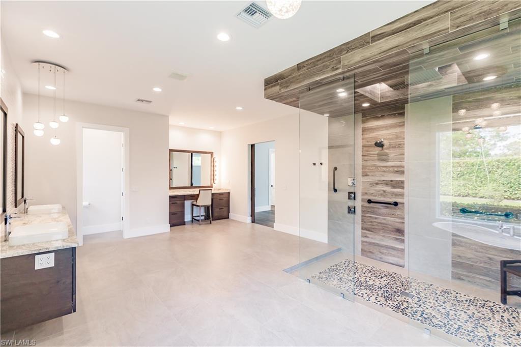 PINE RIDGE - Residential