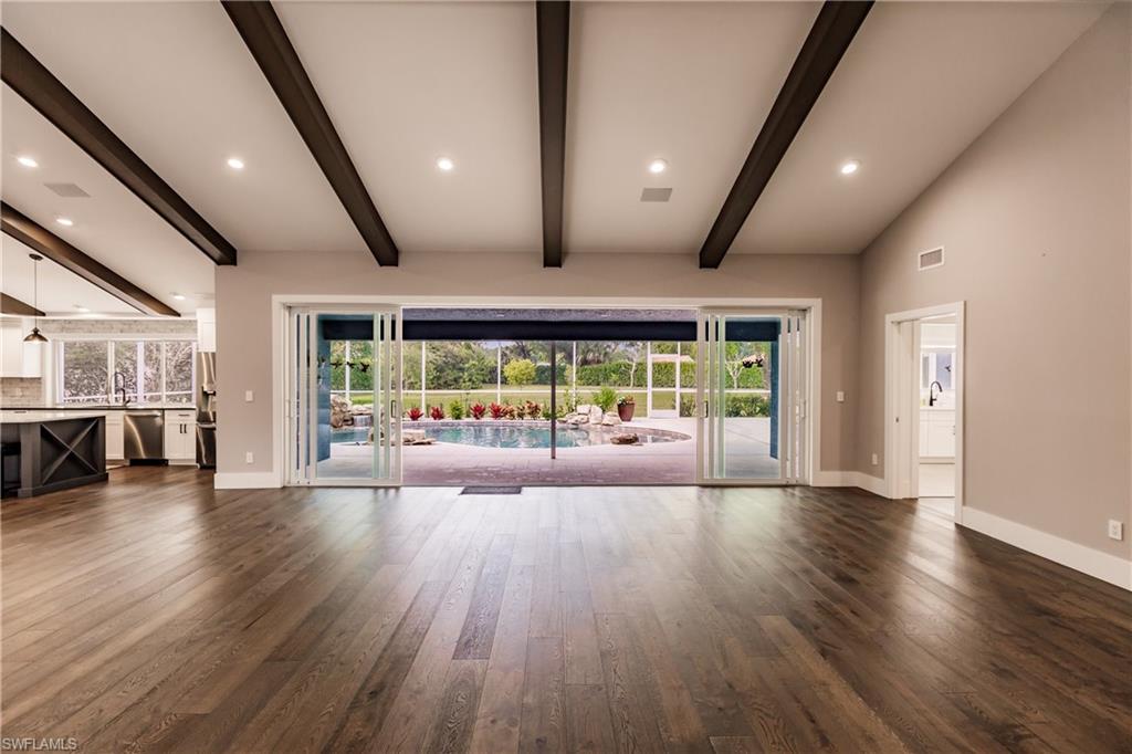 PINE RIDGE - Residential