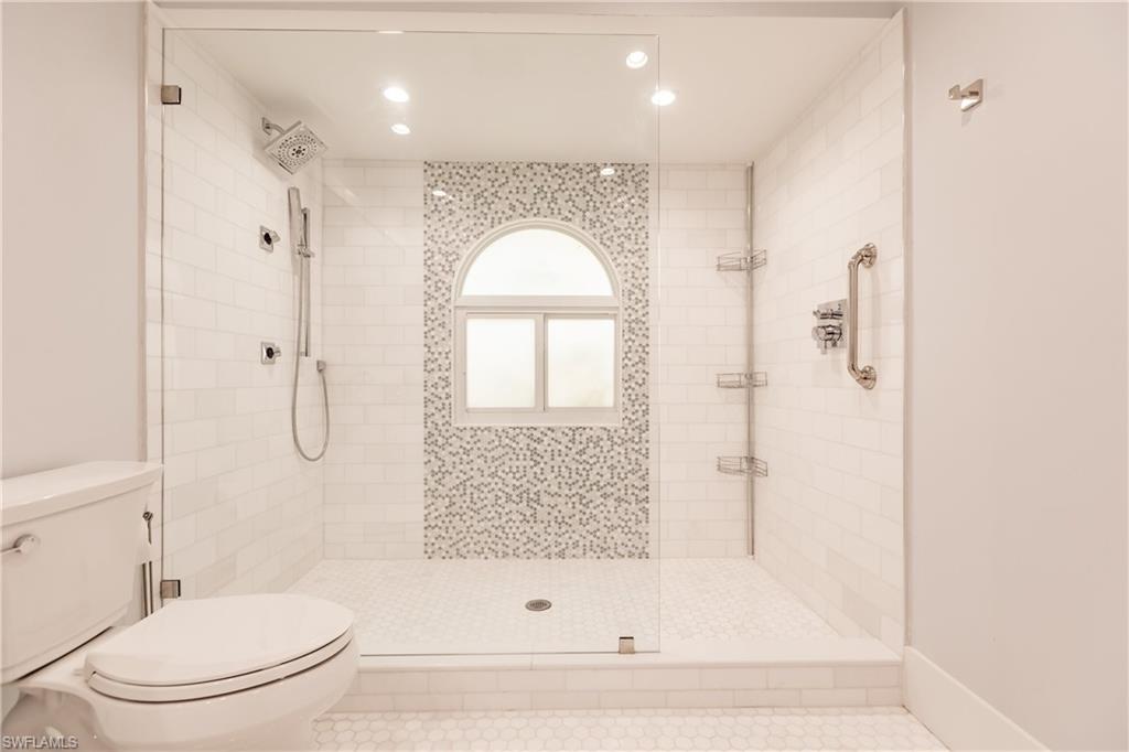 PINE RIDGE - Residential