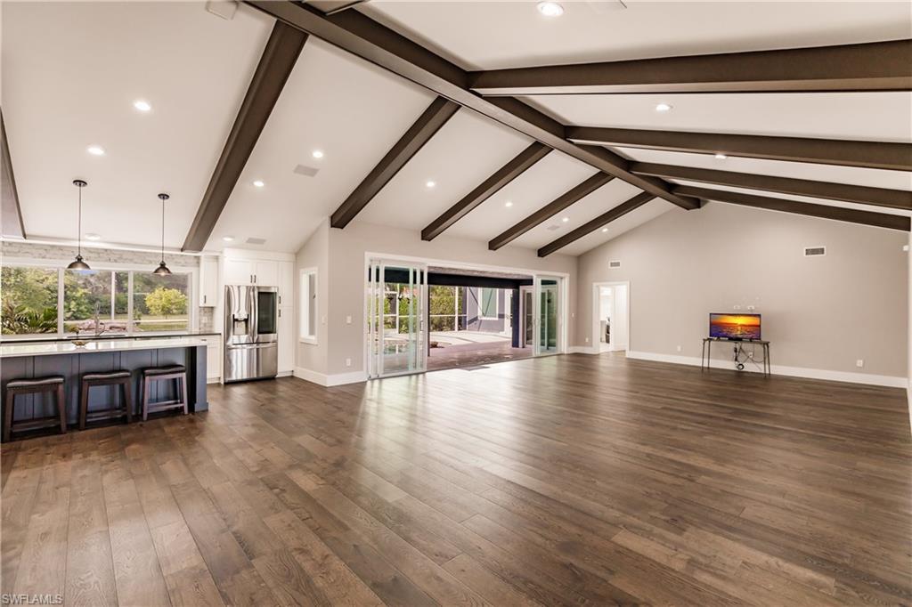 PINE RIDGE - Residential