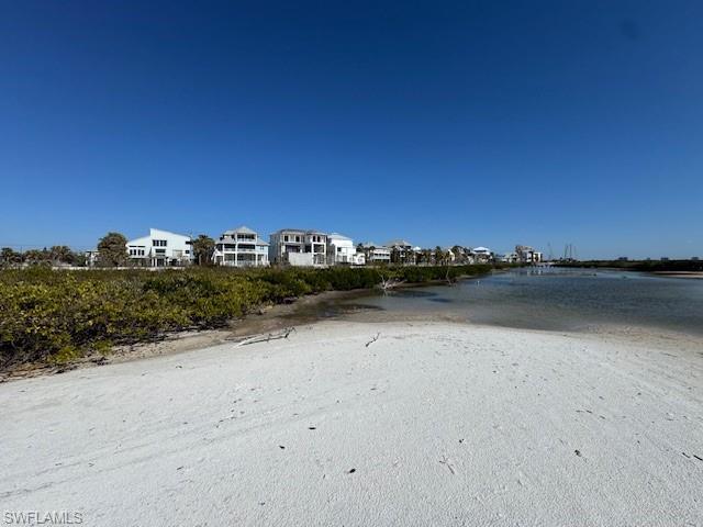 GRAND OLE MAN - Land