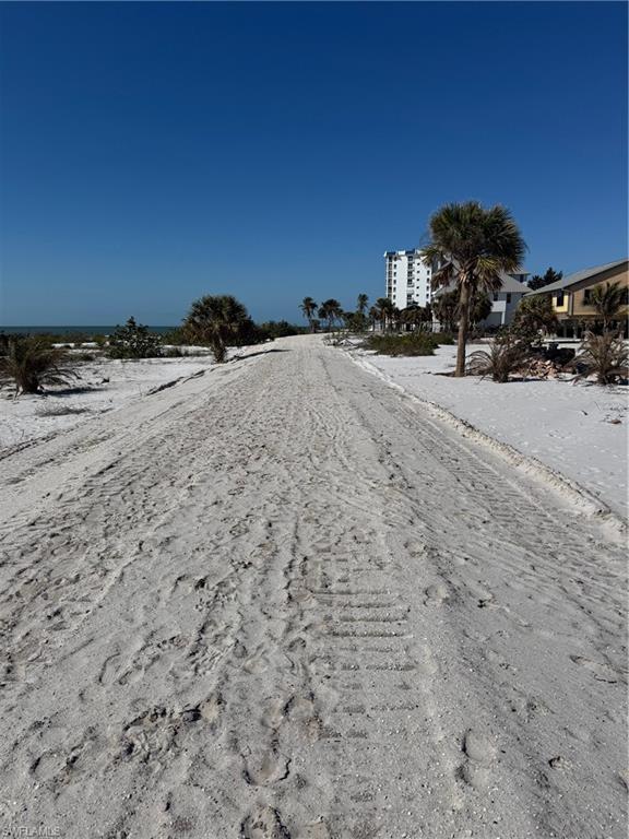 GRAND OLE MAN - Land