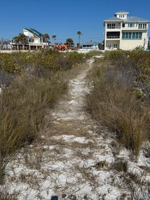 GRAND OLE MAN - Land