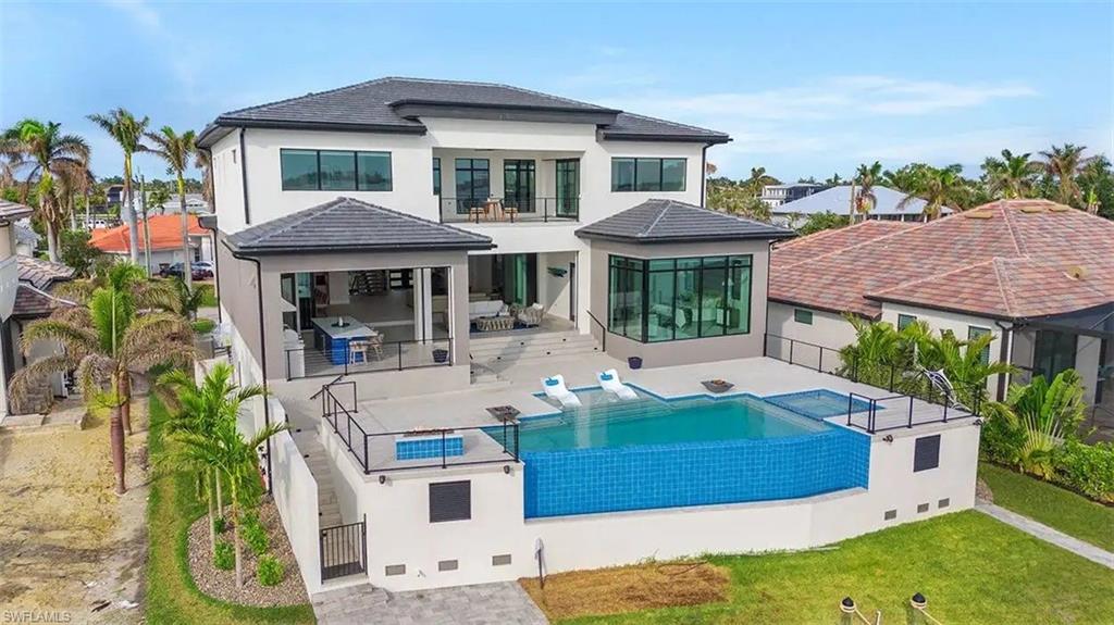 GRAND OLE MAN - Land