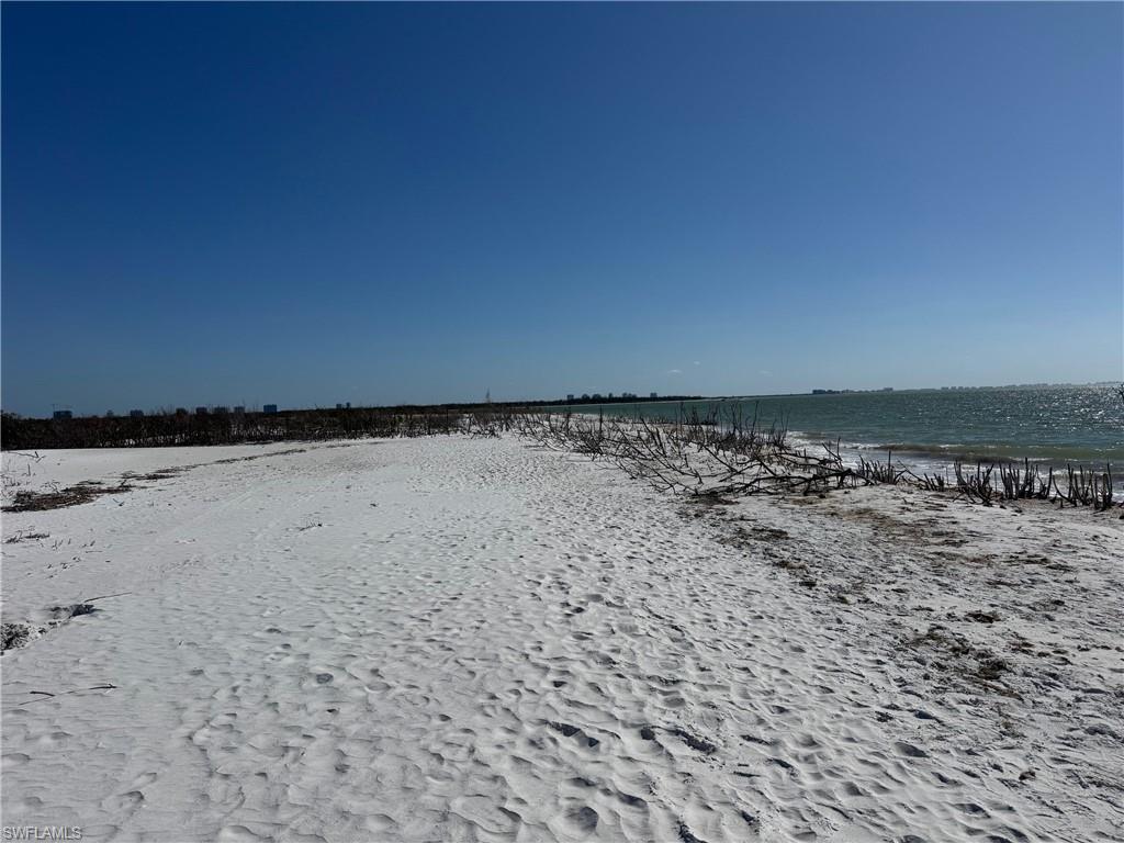 GRAND OLE MAN - Land