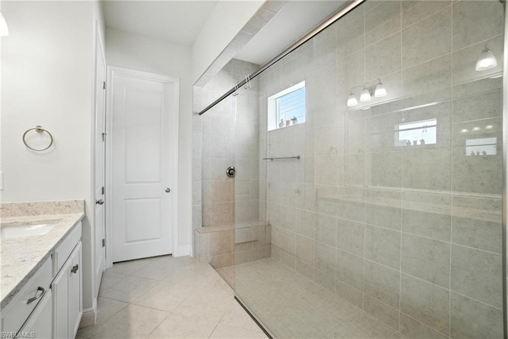 COMPASS LANDING - Residential