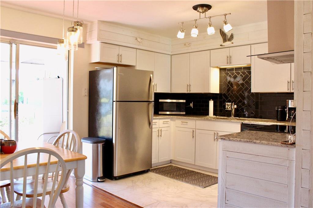 COCOHATCHEE VILLAS - Residential