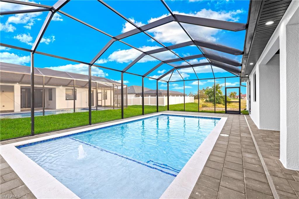 CAPE CORAL - Residential