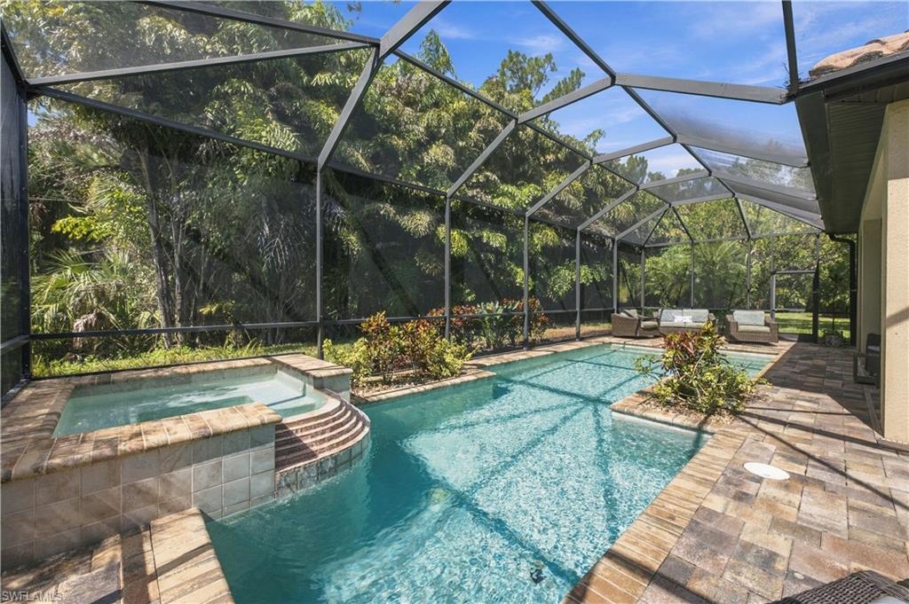 1435 Mockingbird DR