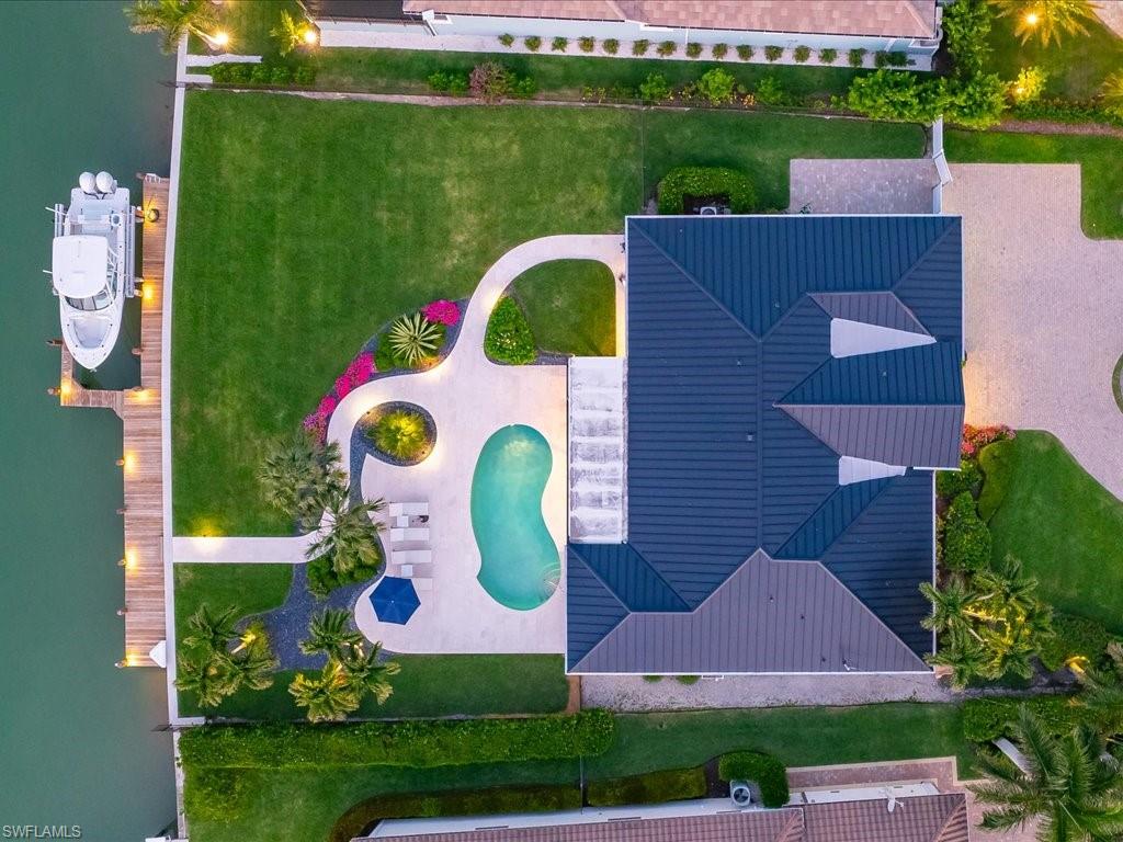 MOORINGS - Residential