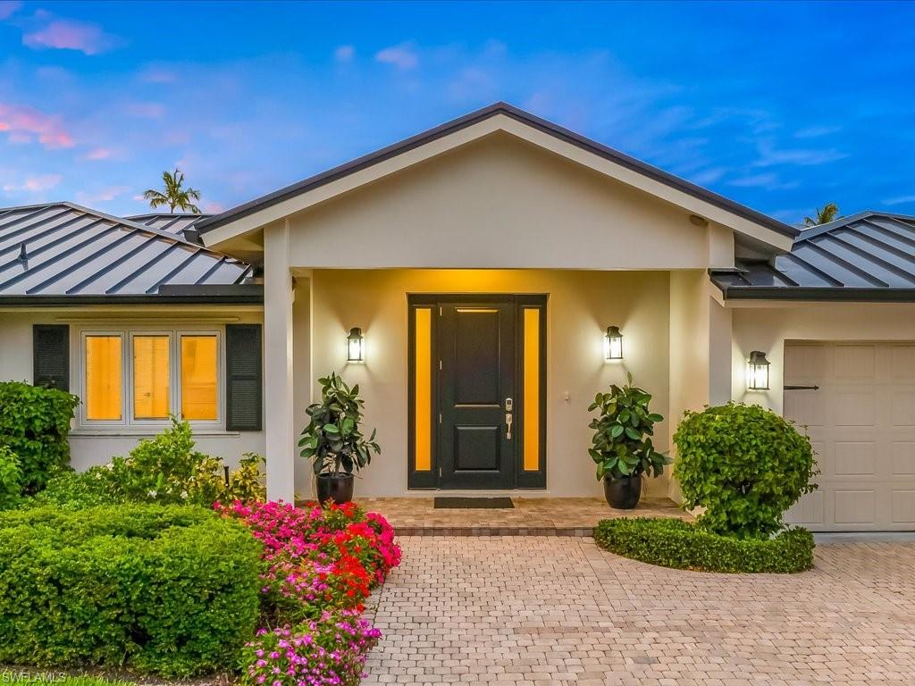 MOORINGS - Residential