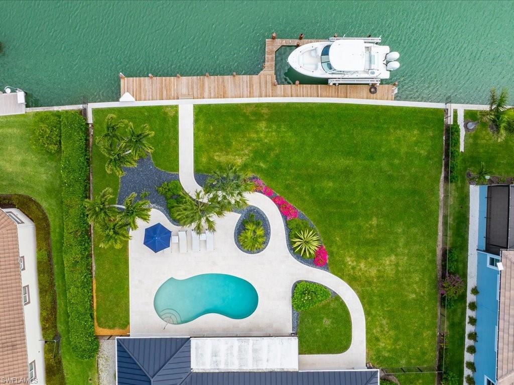 MOORINGS - Residential