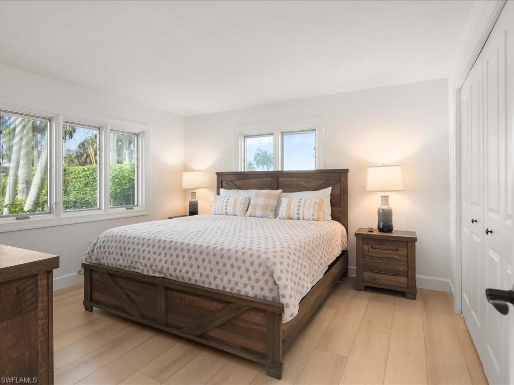 MOORINGS - Residential