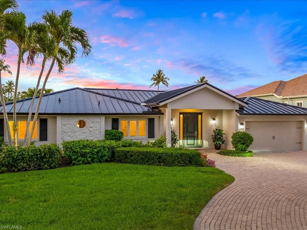 Photo of 337 Mooring Line DR, NAPLES, FL 34102 (MLS # 226016506)