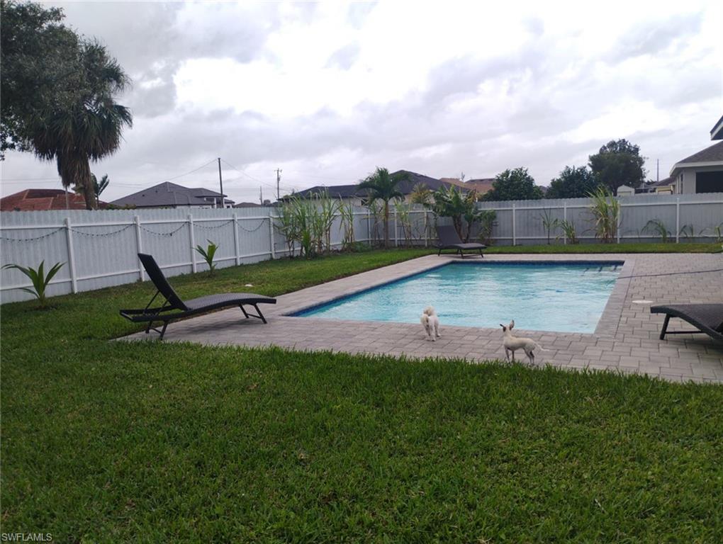 CAPE CORAL - Residential