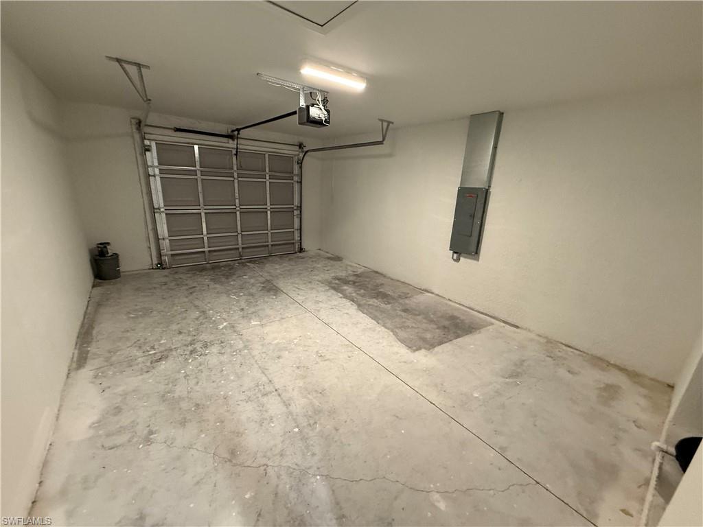 PORT CHARLOTTE - Residential Lease