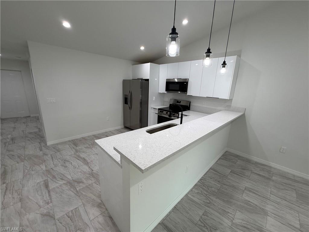 PORT CHARLOTTE - Residential Lease