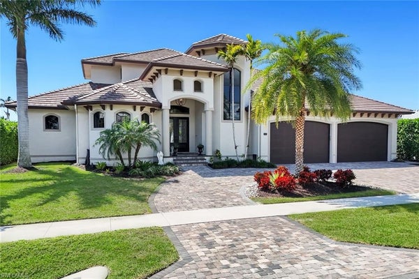 450 PEPPERWOOD CT, MARCO ISLAND, FL 34145 - Image cfaf48cea04da838a1237f228f02197b/1732301778