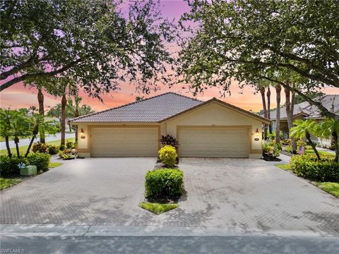 20081 Serre DR ESTERO FL 33928