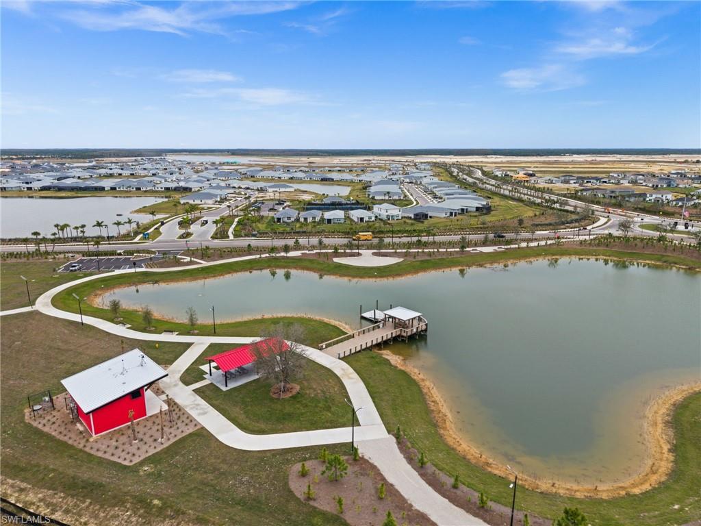 CRESCENT LAKES - Residential