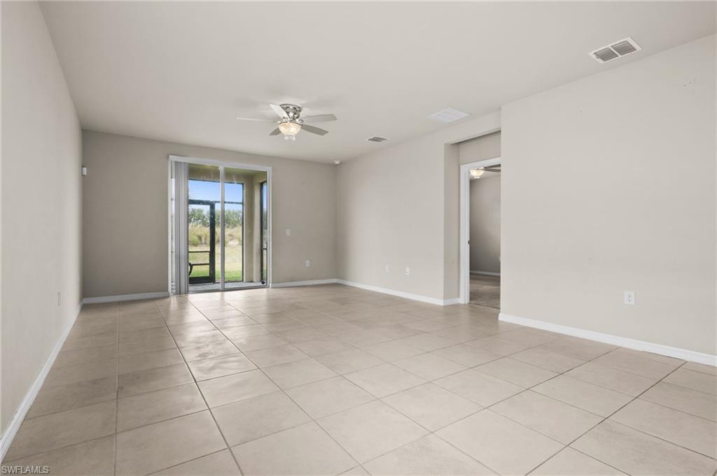 CRESCENT LAKES - Residential