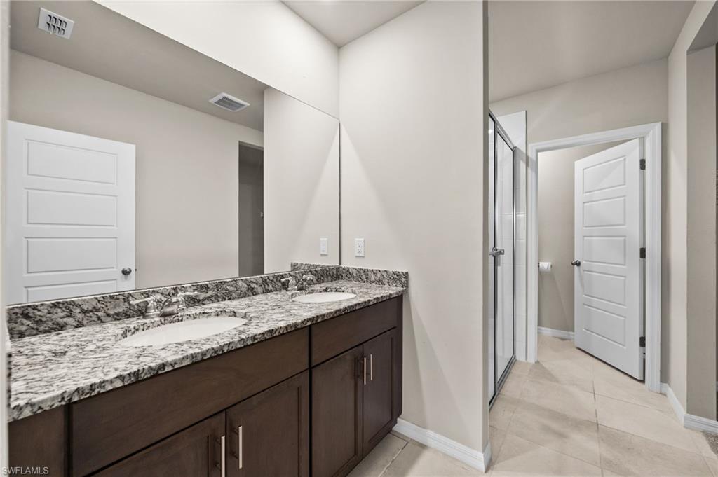 CRESCENT LAKES - Residential