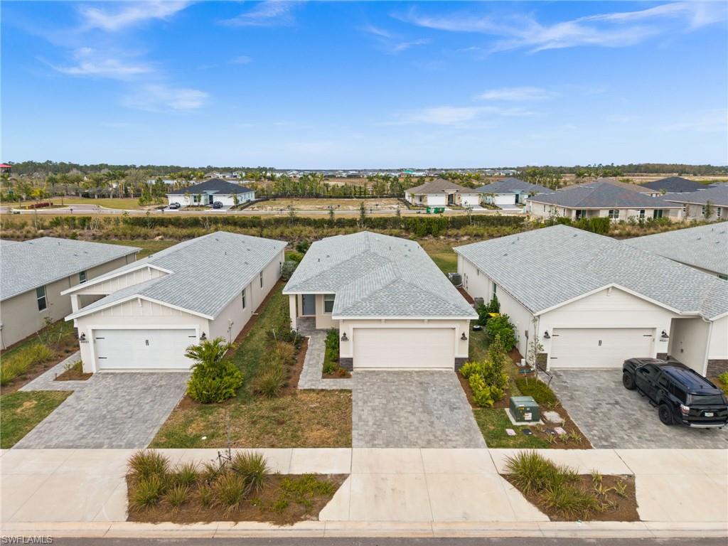CRESCENT LAKES - Residential