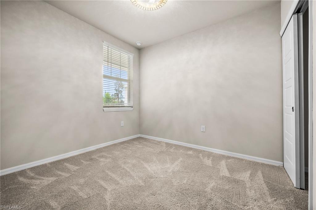 CRESCENT LAKES - Residential