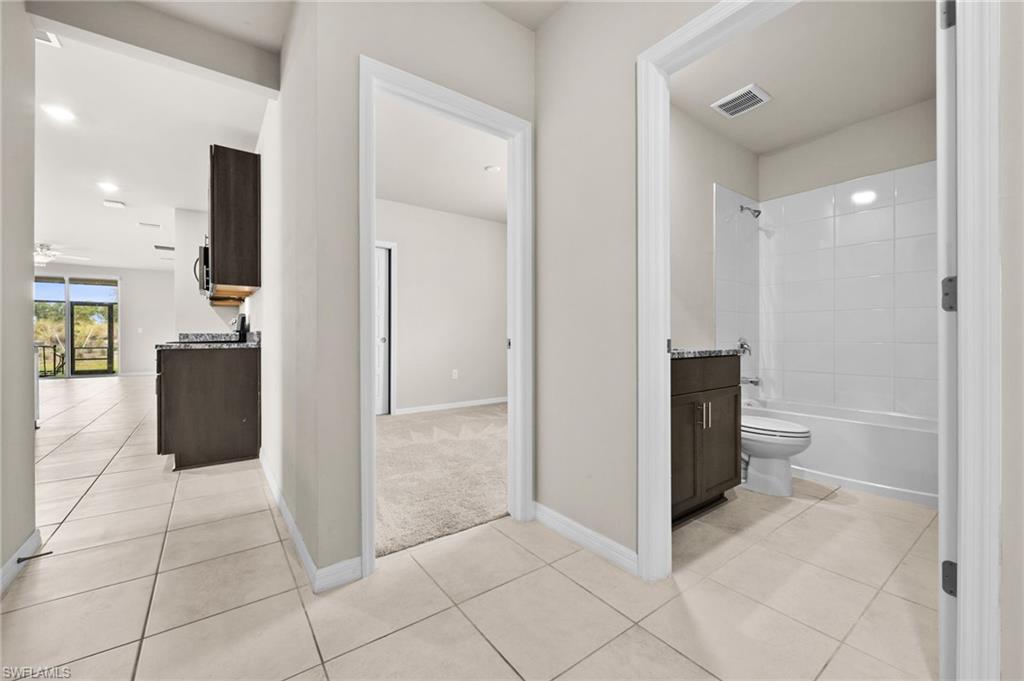 CRESCENT LAKES - Residential
